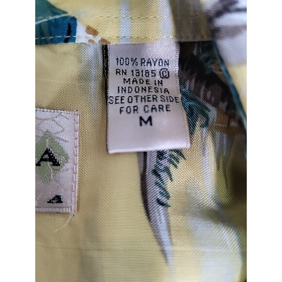 Campia Moda Mens Sz Med Shirt Button Up Hawaiian Resort Vacay Island Palm Trees - Picture 6 of 7